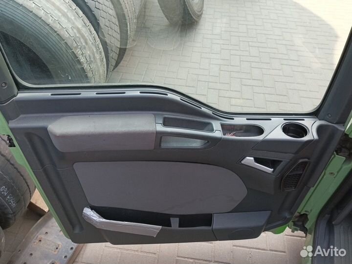 Дверь левая Man TGA