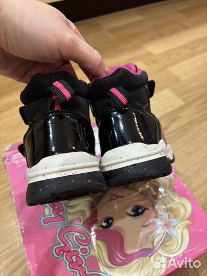Ботинки демисезонные для девочки 22 размер