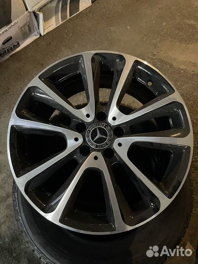 Оригинальные диски на Mercedes E-Class W213 R18