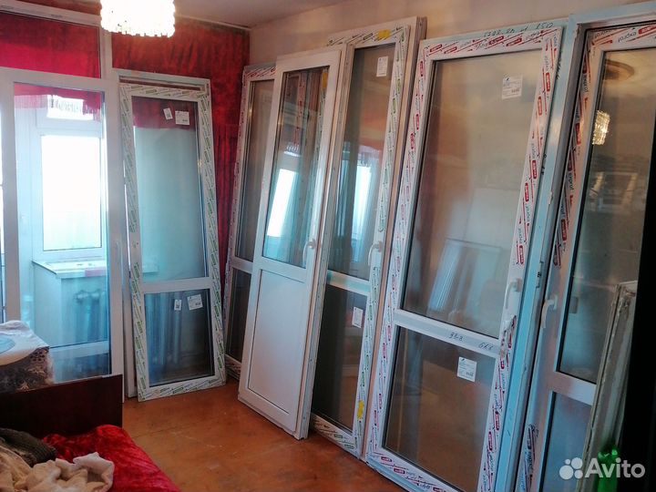 Пластиковая Дверь