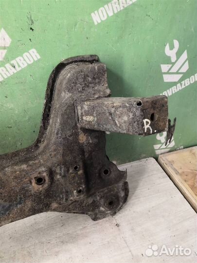 Балка подмоторная Чери М11 10-14