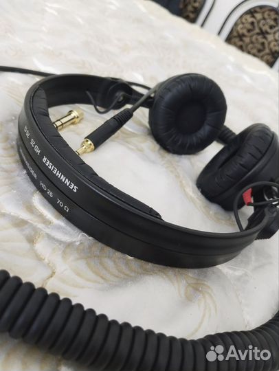 Sennheiser HD 25 plus
