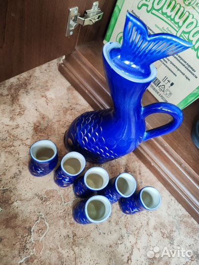 Кувшин и стопки