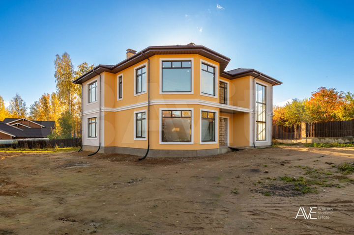 Дом 350 м² на участке 17 сот.