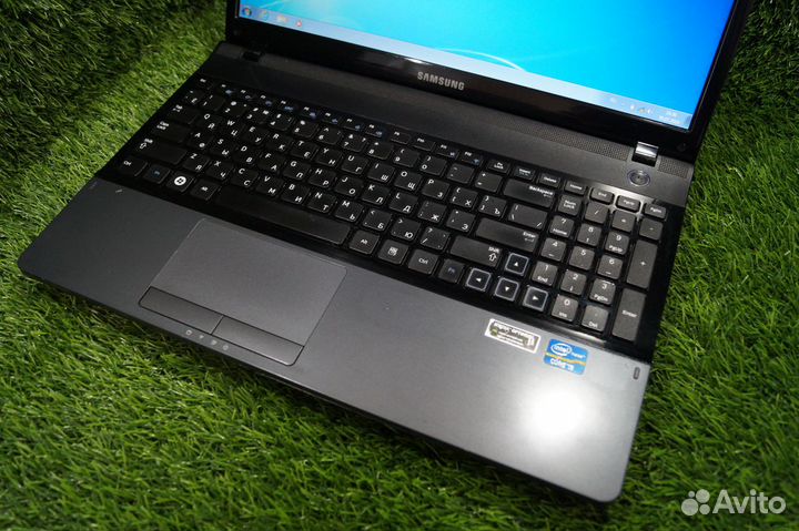 Samsung с матовым экраном в идеальном состоянии