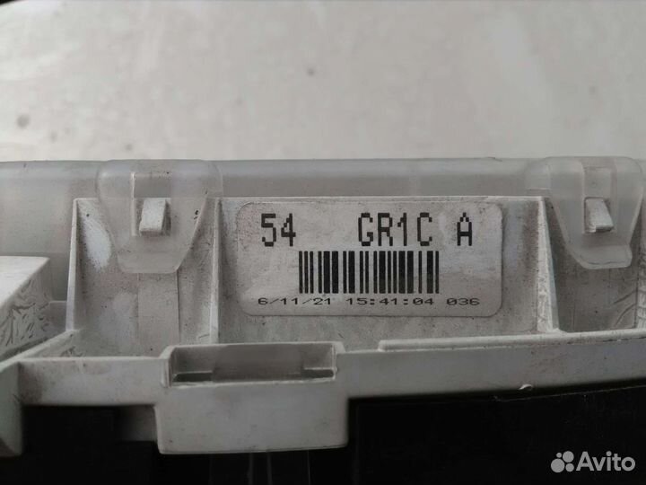 Панель приборов Mazda 6GG 2006г