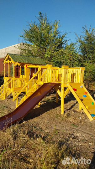 Детский игровой комплекс с горкой