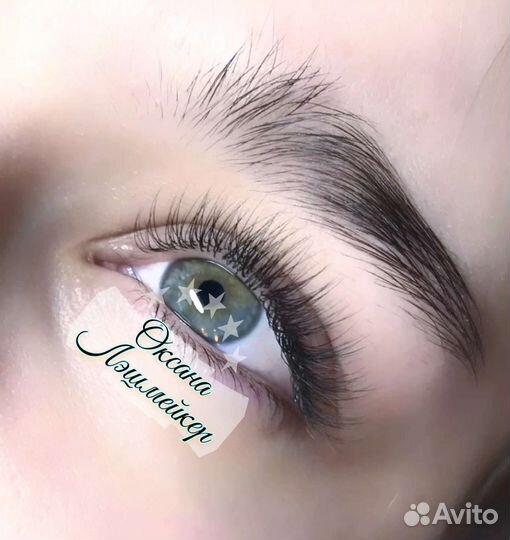 Наращивание ресниц + нижние, в кресле-облаке.Брови