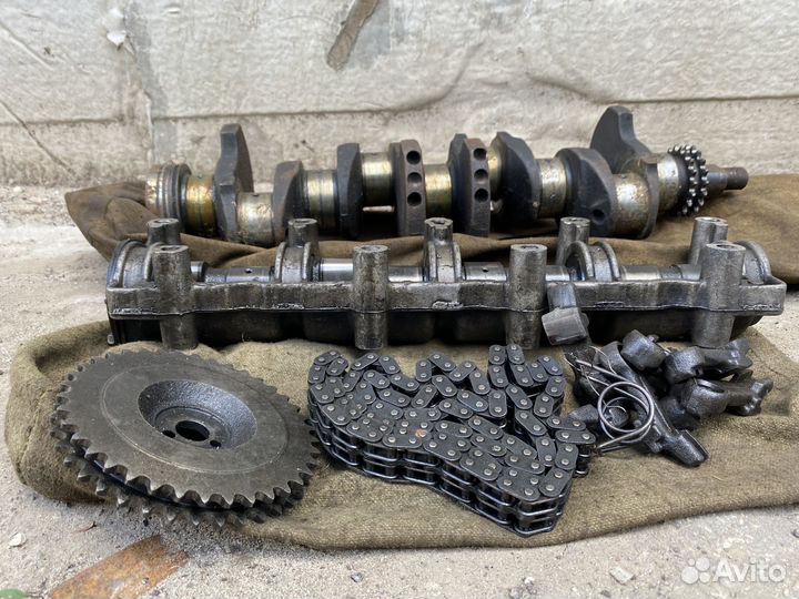 Комплект: коленвал, распредвал, цепь
