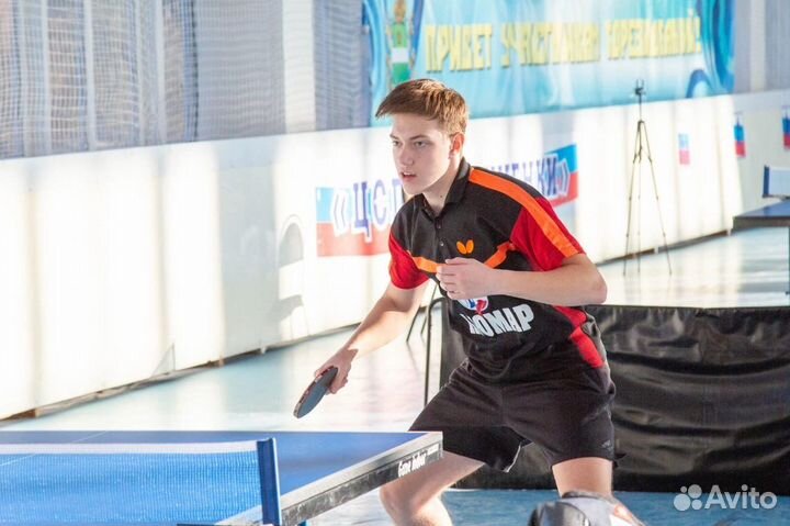 Тренер по настольному теннису