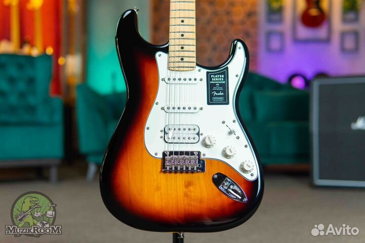 Fender Player Stratocaster HSS MN 3-Color Sunburst