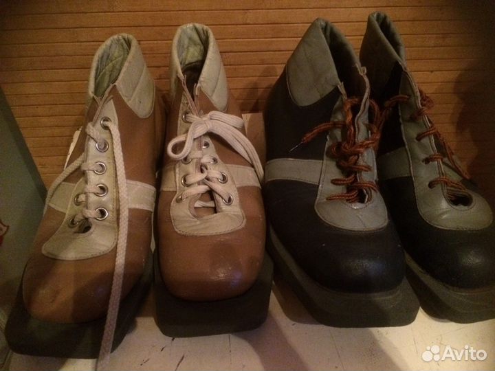 Лыжные ботинки