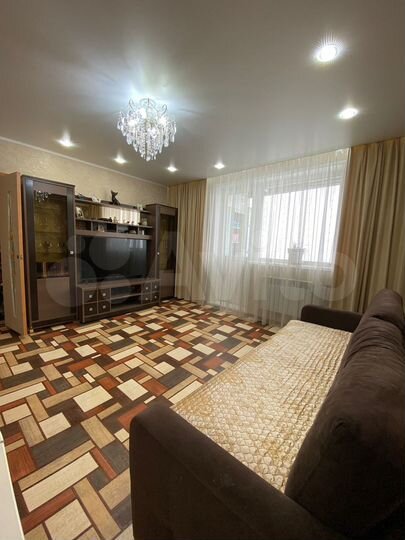 2-к. квартира, 50 м², 8/9 эт.