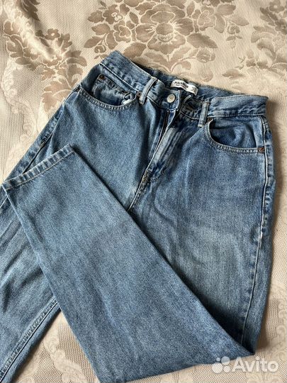 Джинсы pull and bear mom
