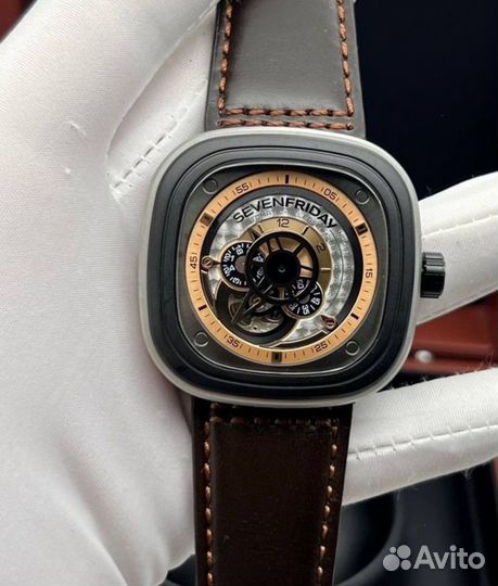 Мужские часы sevenfriday