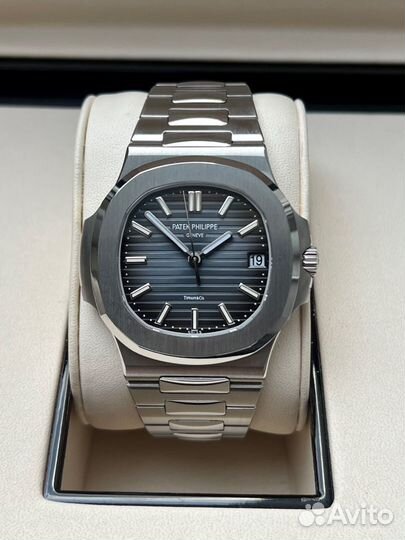 Patek Philippe Nautilus 5711 /1A-001 Tiffany Dial