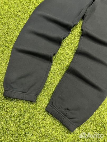 Спортивные штаны reebok широкие уверсайз