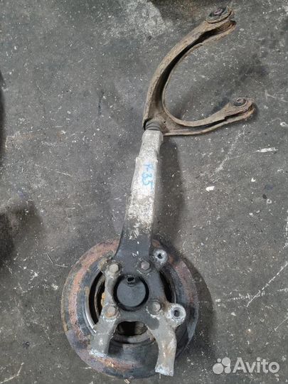 Кулак правый Lexus IS 250/350 2005-2013