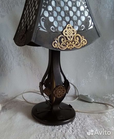 Винтажная настольная лампа 