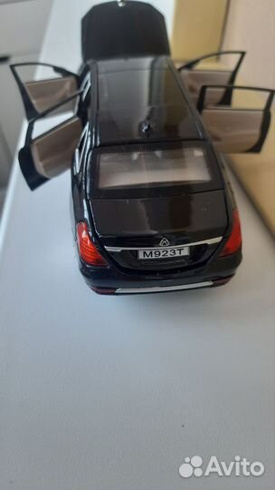 Машинка моделька