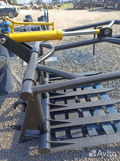 Вилы сенажные на кун пку фронтальный погрузчик