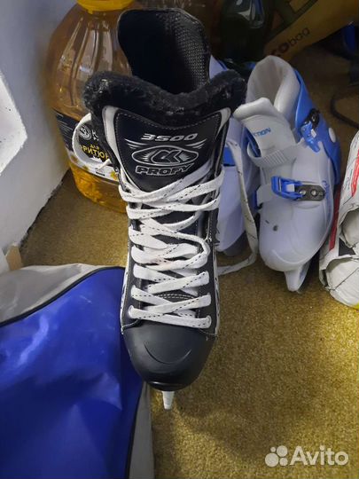 Коньки хоккейные