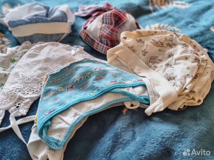 Чепчики для новорожденных