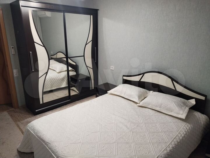 2-к. квартира, 52 м², 1/9 эт.