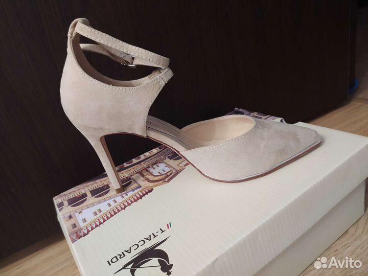 Туфли бежевые на каблуке T.taccardi 37-38