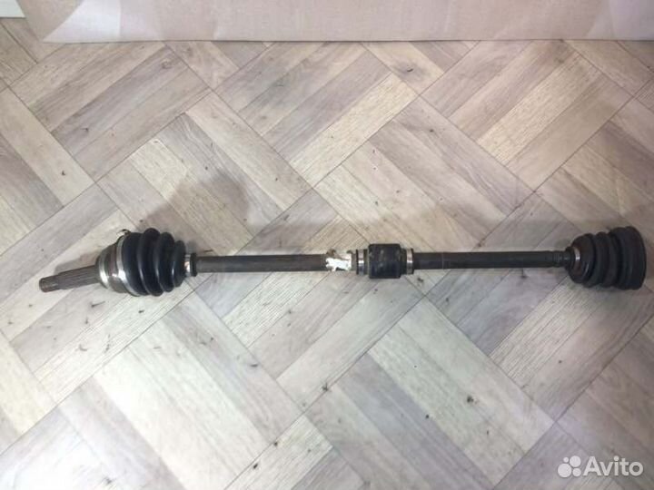 Привод полуось шрус передний правый Hyundai Accent