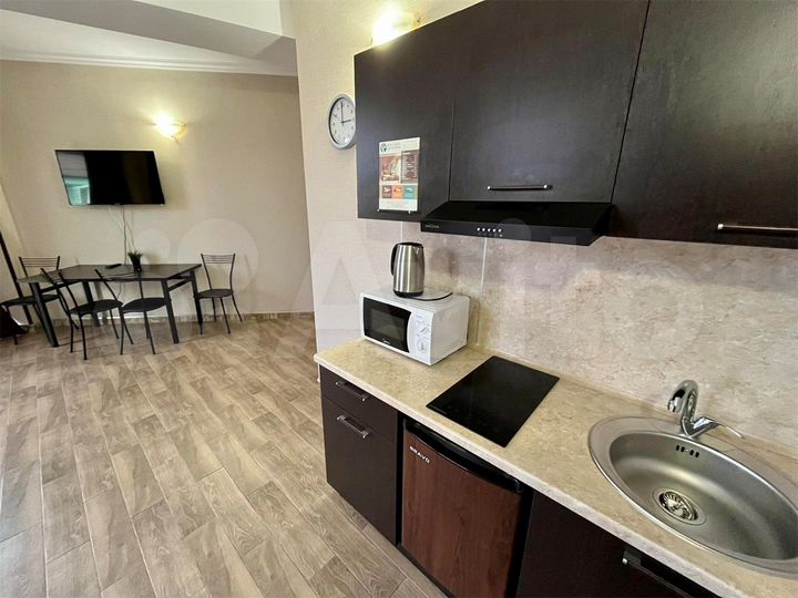 2-к. квартира, 65 м², 1/4 эт.