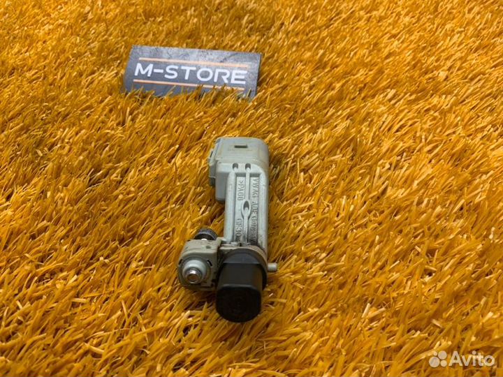 Датчик положения коленвала Audi A1 8X CAX 2011