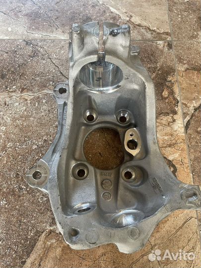 Поворотный кулак BMW g-серии