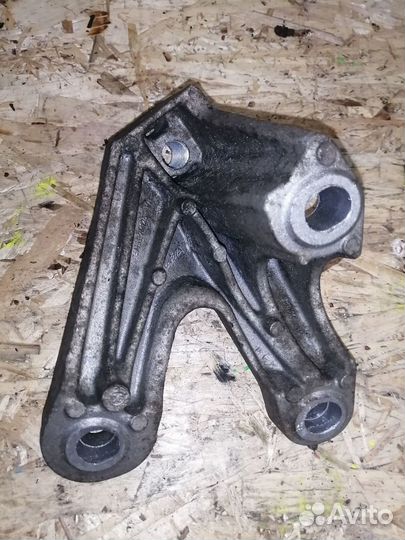 Кронштейн АКПП верхний форд фокус 2 2.0 aoda