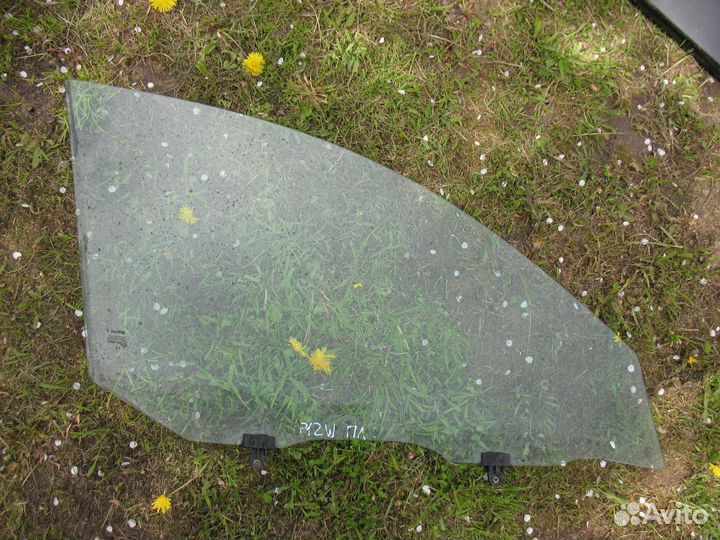 Стекла дверей Nissan Primera P12