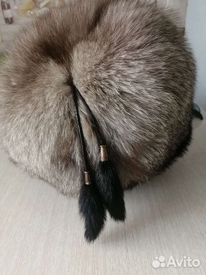 Женская меховая шапка