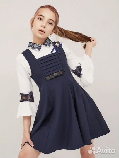 Школьный сарафан новый 140