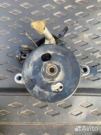 Насос Гур Hyundai Tucson 1 G4GC 2,0