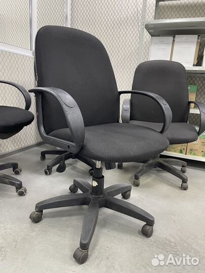 Стул офисный б/у