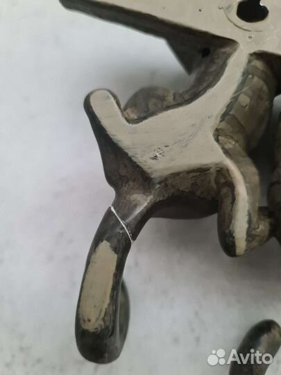 Вешалка декоративная кошки