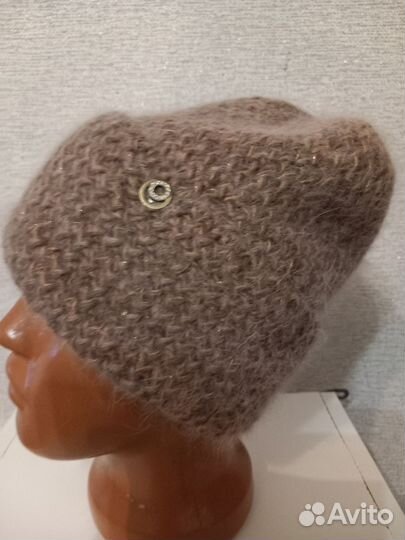 Шапка женская вязаная объемная