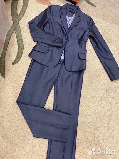 Костюм