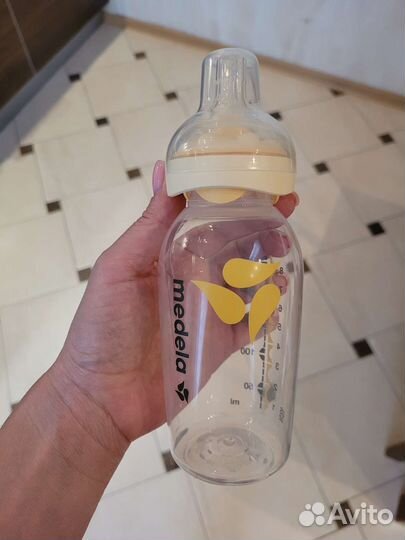 Бутылочка для кормления со смартсоской Medela