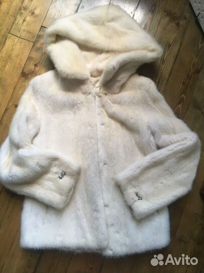 Забронирован до понедельника. Норковый полушубок с