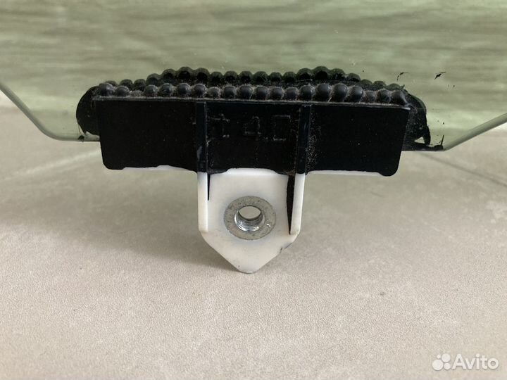 Стекло Toyota RAV4 (2013-2019г), переднее правое