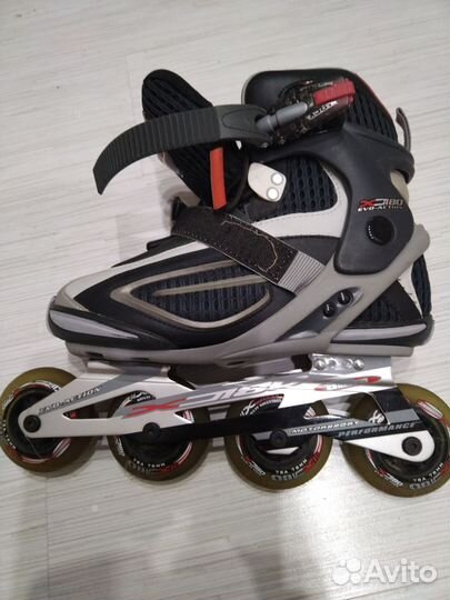 Роликовые коньки