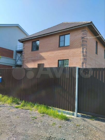 Коттедж 316 м² на участке 10 сот.