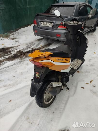 Скутер Stels Vortex