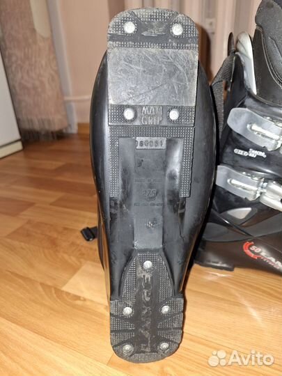 Продам ботинки горнолыжные