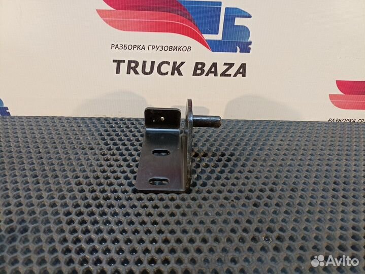 81621585039 Кронштейн спальника нижний левый